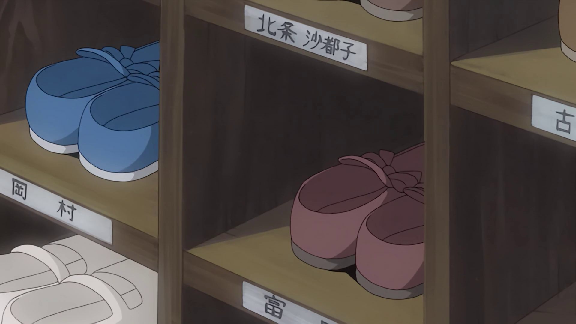 satoko's shoes.png